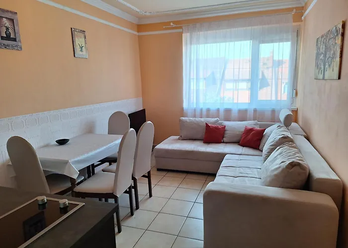 Sylvia Apartamento Balatonalmádi